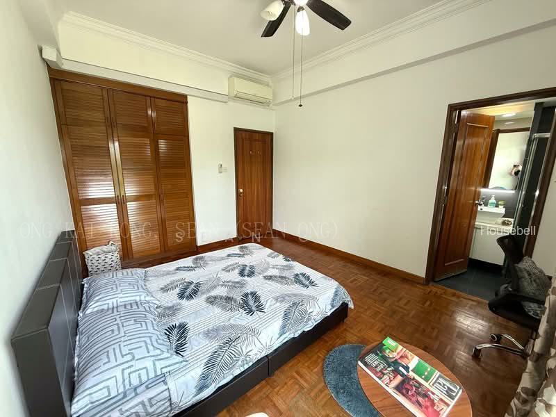 Gold Coast Condo, S$ 2,400 /mo, 180 sqft, Condos - Condominium