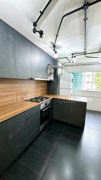 625 Ang Mo Kio Avenue 9, S$ 475,000 (Negotiable), 732 sqft, HDB - 3 NG