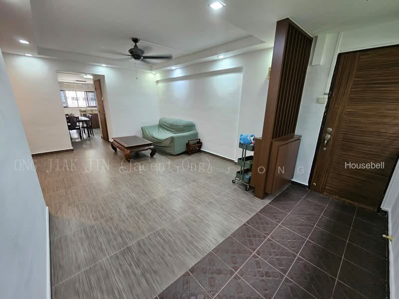 102 Jurong East Street 13