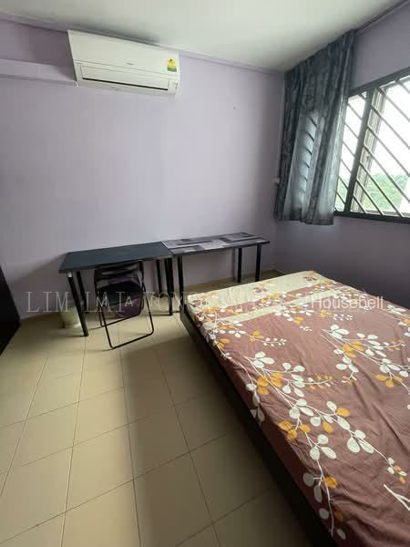 249 Bangkit Road, S$ 800 (Negotiable) /mo, 120 sqft, HDB - 4 NG