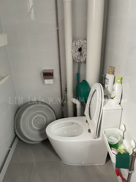 249 Bangkit Road, S$ 800 (Negotiable) /mo, 120 sqft, HDB - 4 NG