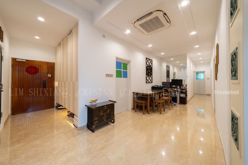 Super Cheap Freehold 4 Bedroom Mins walk to MRT(2)