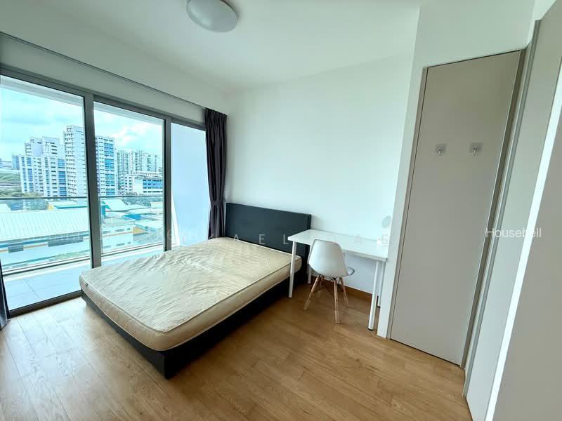 Eight Riversuites, S$ 1,420,000 (Negotiable), 700 sqft, Condos - Condominium