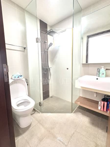 Watercolours, S$ 1,900 /月, 250 sqft, 公寓 - Excutive Condominium