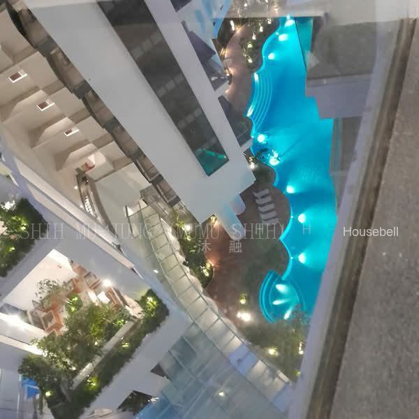 One Pearl Bank(4)