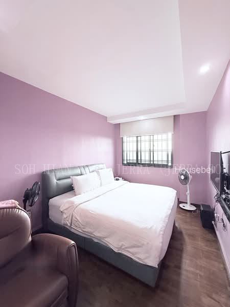 272B Jurong West Street 24, S$ 598,000, 1,206 sqft, HDB - 5 Premium