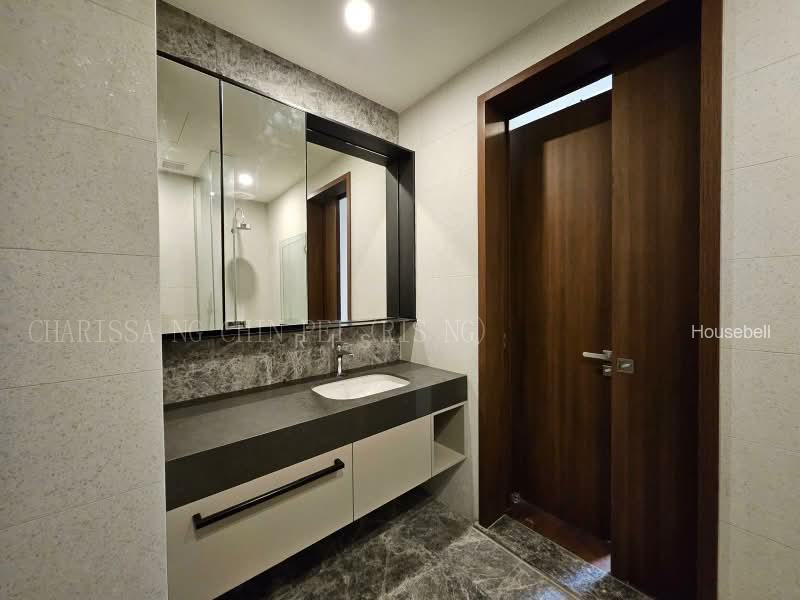 Parksuites, S$ 4,200 (Negotiable) /mo, 646 sqft, Condos - Condominium