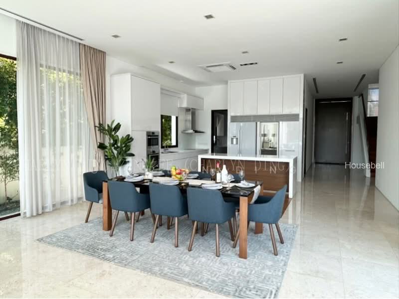 Beautfiul deatched house on ocean drive(3)