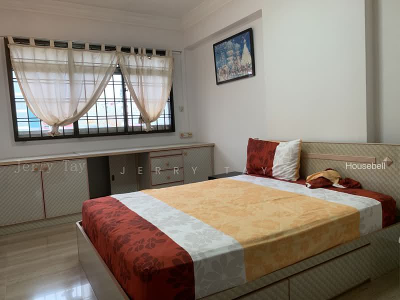 839 Woodlands Street 82(2)
