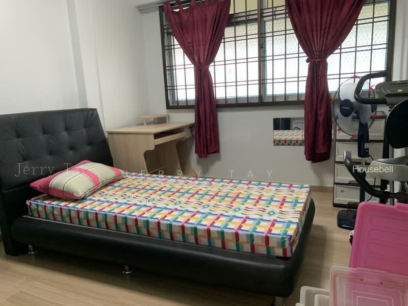 839 Woodlands Street 82(3)