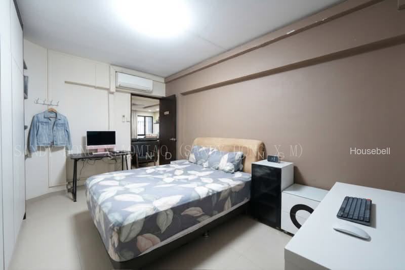 518 Jurong West Street 52(3)
