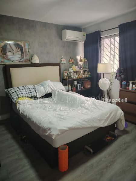 244 Jurong East Street 24, S$ 439,000 (Negotiable), 721 sqft, HDB - 3 NG