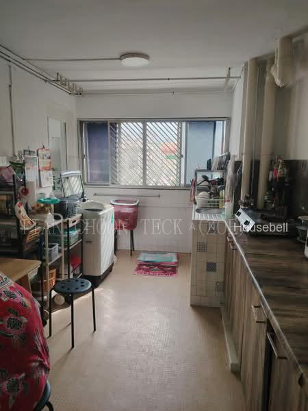 244 Jurong East Street 24, S$ 439,000 (Negotiable), 721 sqft, HDB - 3 NG