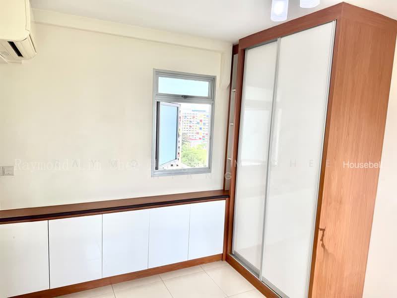 22 Teban Gardens Road, S$ 615,000 (Negotiable), 990 sqft, HDB - 4 A