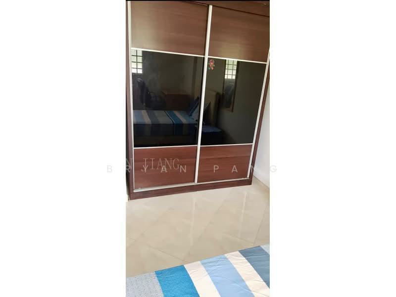 388 Bukit Batok West Avenue 5, S$ 900 (可协商价格) /月, 150 sqft, 组屋 - 4 A