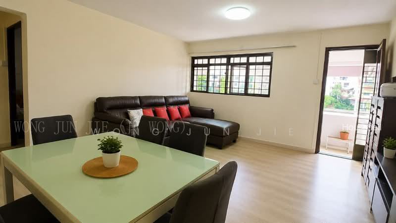 309 Serangoon Avenue 2, S$ 700,000, 979 sqft, HDB - 4 NG