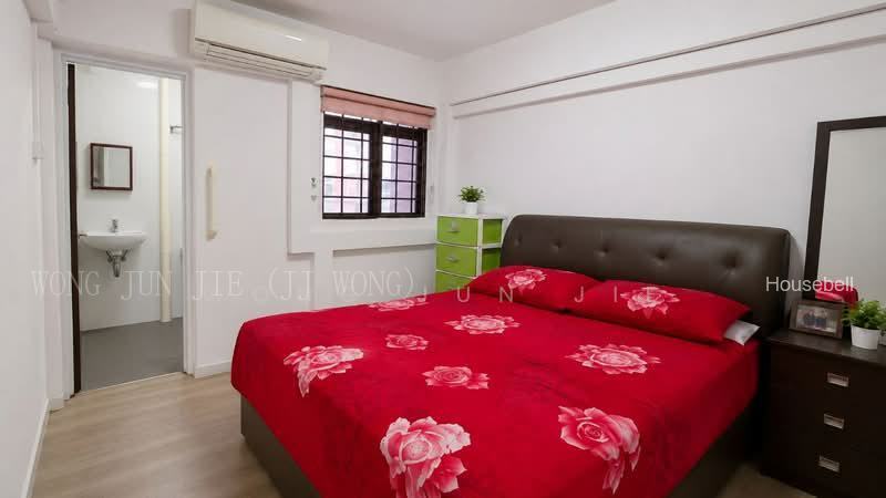 309 Serangoon Avenue 2, S$ 700,000, 979 sqft, HDB - 4 NG