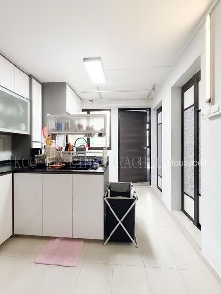 17 Marsiling Lane, S$ 428,000 (Negotiable), 807 sqft, HDB - 3 I