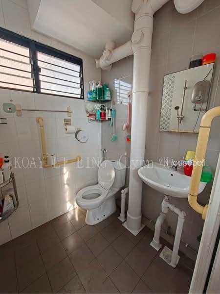 488 Jurong West Avenue 1, S$ 500,000, 990 sqft, HDB - 4 NG