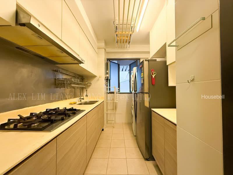 348B Yishun Avenue 11(5)