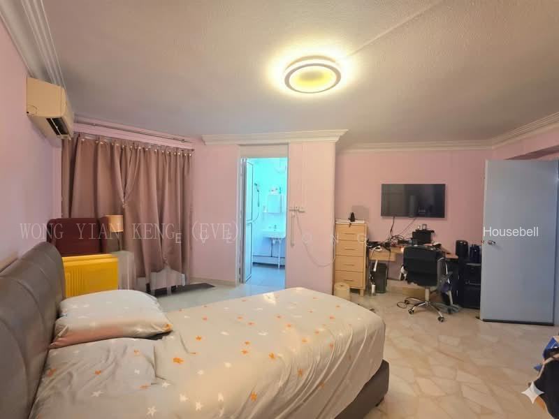 542 Hougang Avenue 8, S$ 668,888 (Negotiable), 1,173 sqft, HDB - 4 A