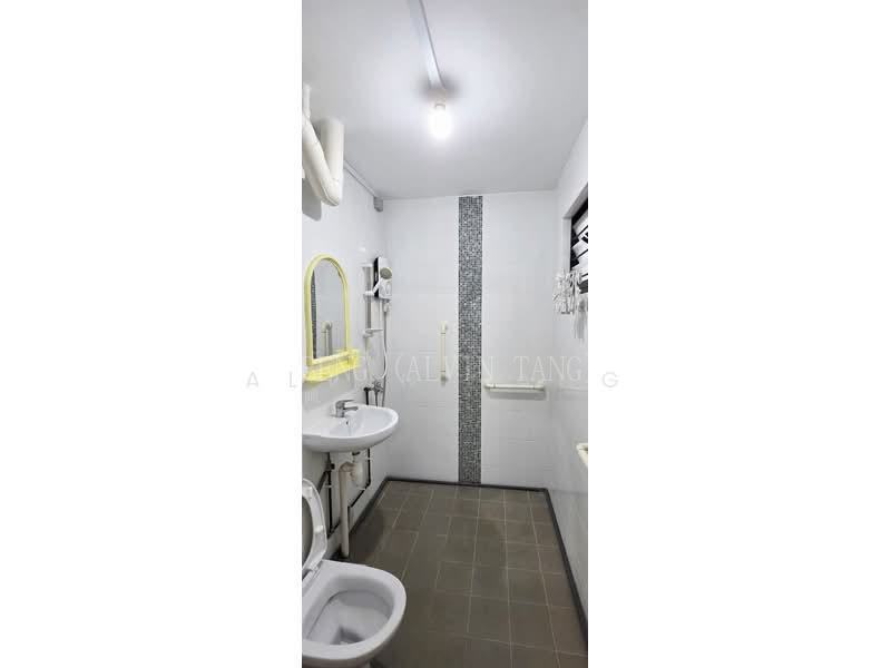 314 Ubi Avenue 1, S$ 688,000 (Negotiable), 1,120 sqft, HDB - 4 A