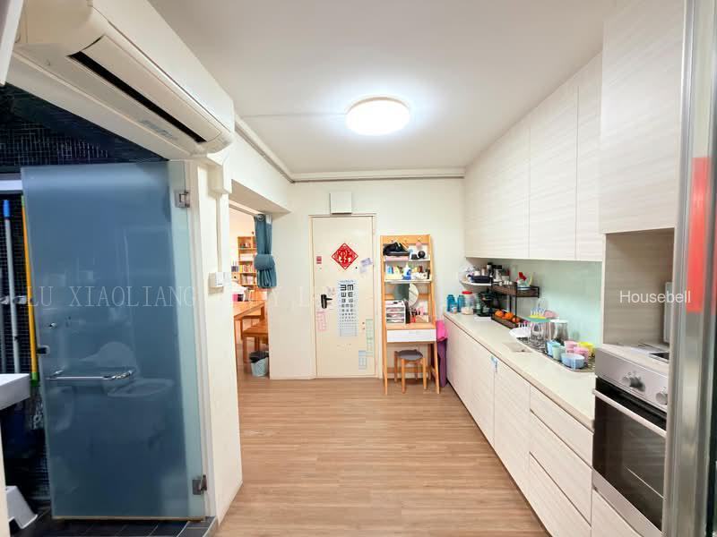 649A Jurong West Street 61(4)