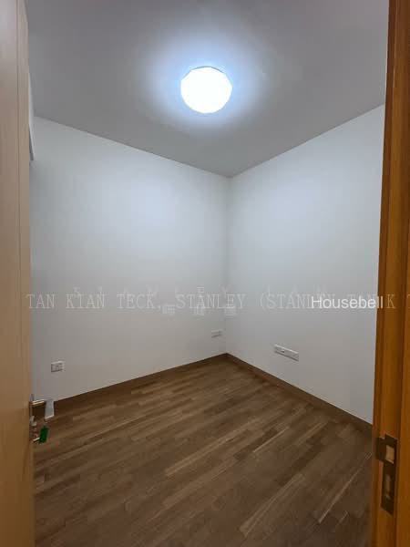 Commonwealth Towers, S$ 4,600 (可协商价格) /月, 689 sqft, 公寓 - Condominium