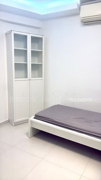 342 Tampines Street 33, S$ 900 /mo, 120 sqft, HDB - 4 A