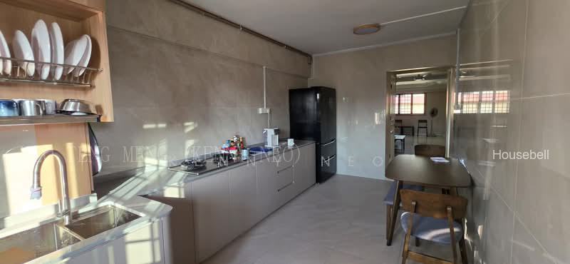 711 Clementi West Street 2(3)