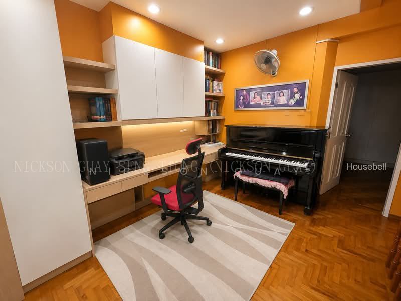 3 storey terrace house for sale @ Loyang Rise, S$ 2,500,000 (Starting From), 2,951 sqft, Landed - Terraced House
