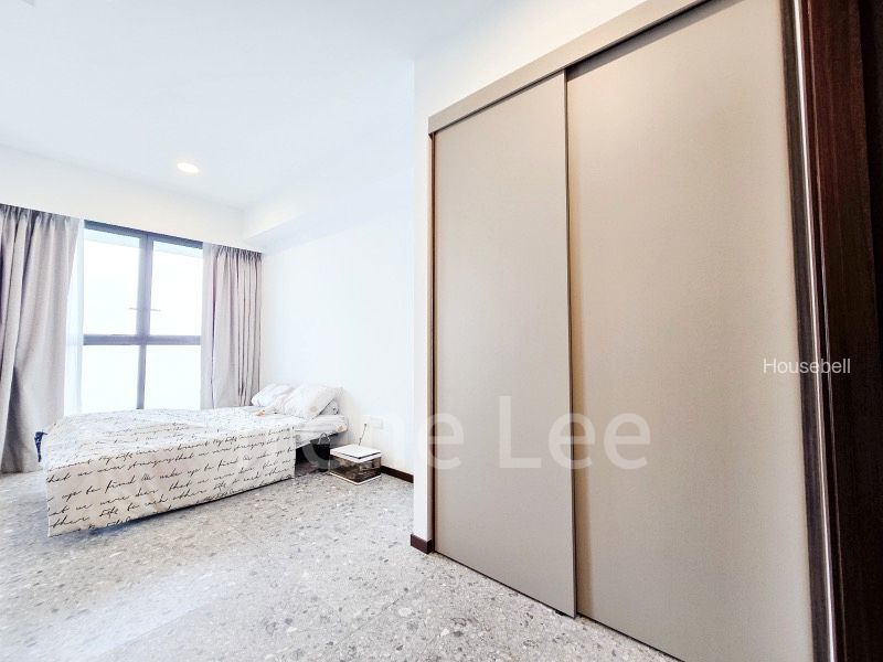 One Pearl Bank(5)