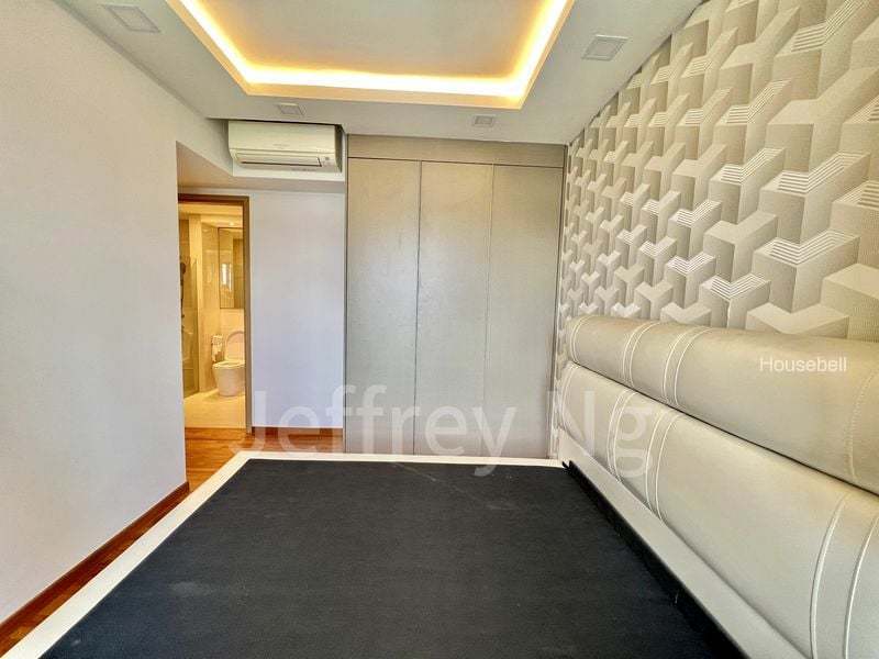 SkyPark Residences, S$ 4,588 /mo, 1,151 sqft, Condos - Executive Condominium