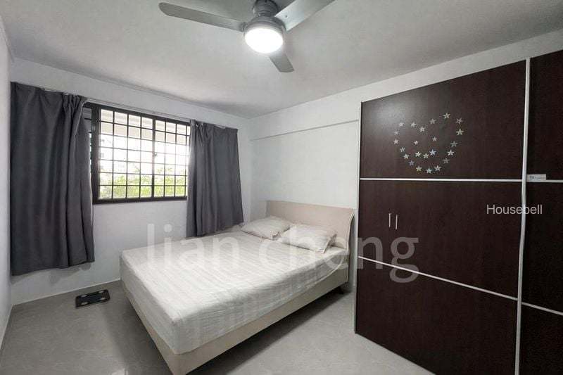 8 Marsiling Drive, S$ 420,000, 968 sqft, HDB - 4 I