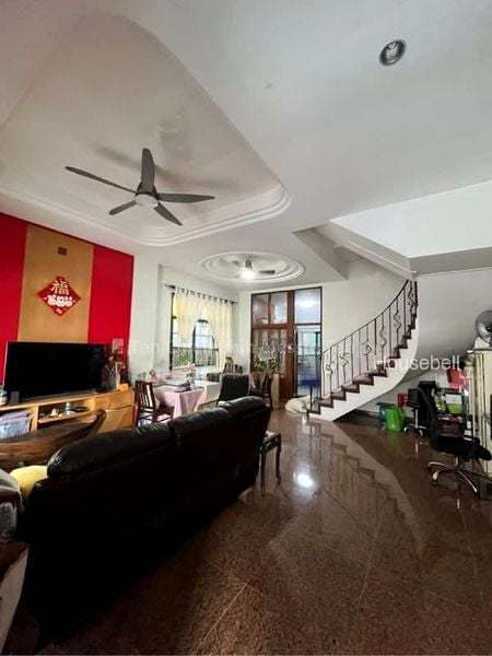 5 Bed Terraced House (Landed) for Sale in  Mugliston Road(1)