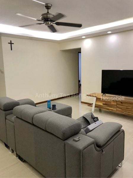 Common Room (HDB) for Rent in  158 Woodlands Street 13, S$ 800 /mo, 139 sqft, HDB - Unknown