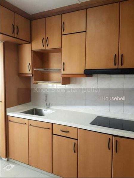 4 Room (4A) HDB for Rent in  325 Sembawang Crescent, S$ 3,300 /mo, 1,087 sqft, HDB - 4 A