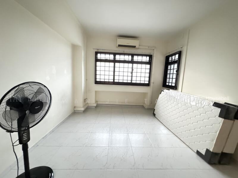 976 Hougang Street 91, S$ 3,400 (可协商价格) /月, 1,076 sqft, 组屋 - 4 A