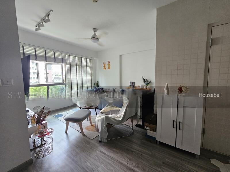 102A Canberra Street