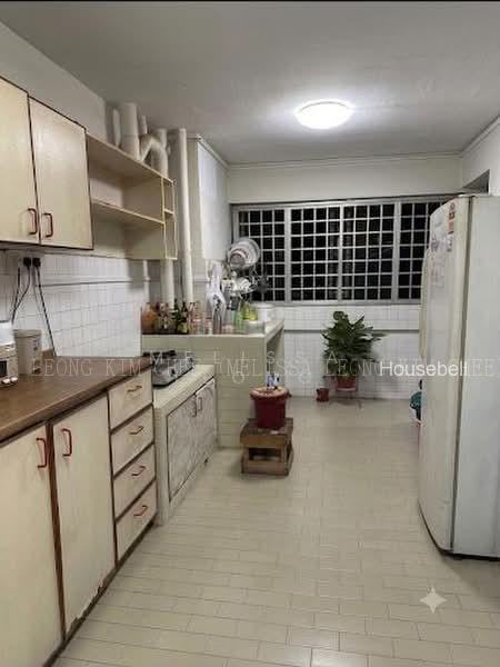 706 Hougang Avenue 2, S$ 555,000 (Negotiable), 980 sqft, HDB - 4 NG