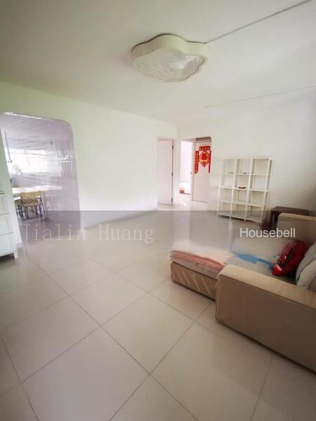 212 Bukit Batok Street 21