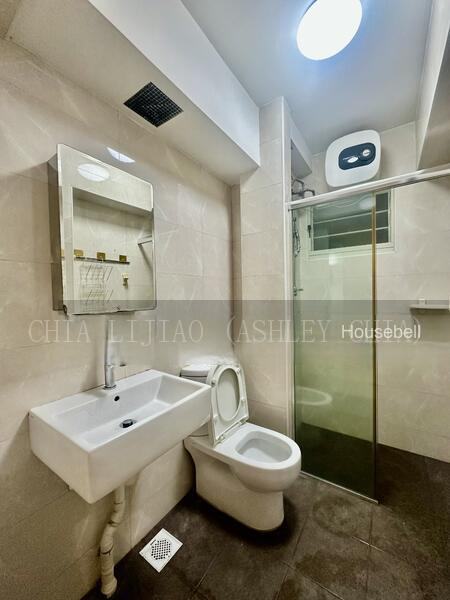 649 Punggol Central, S$ 3,000 /mo, 990 sqft, HDB - 4 A