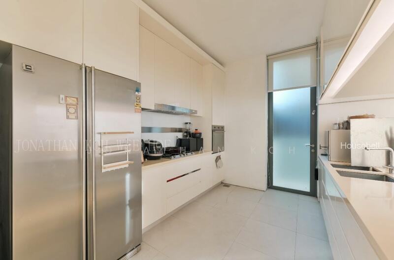 Rare corner semi detached with pool and lift for sale!!, S$ 4,690,000 (可协商价格), 6,997 sqft, 有地 - Cluster House