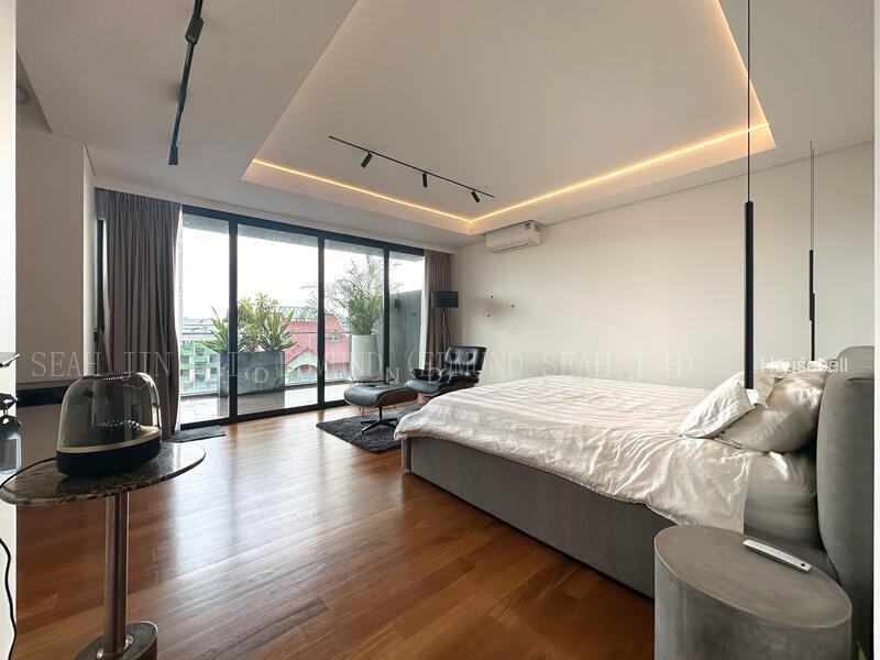 ★ Seletar Hills Estate ★ Freehold ★ Luxurious Modern Contemporary Semi-D ★(6)