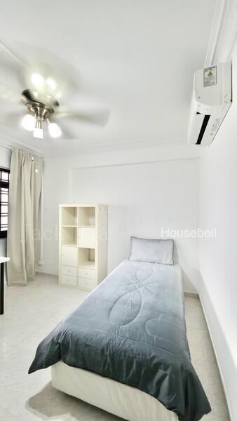 645 Jurong West Street 61(4)
