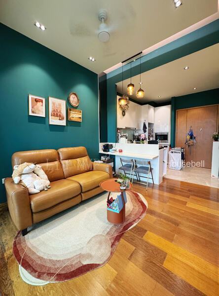 Kingsford Hillview Peak