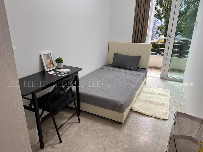 The Floravale, S$ 1,280 /mo, 1,300 sqft, Condos - Executive Condominium