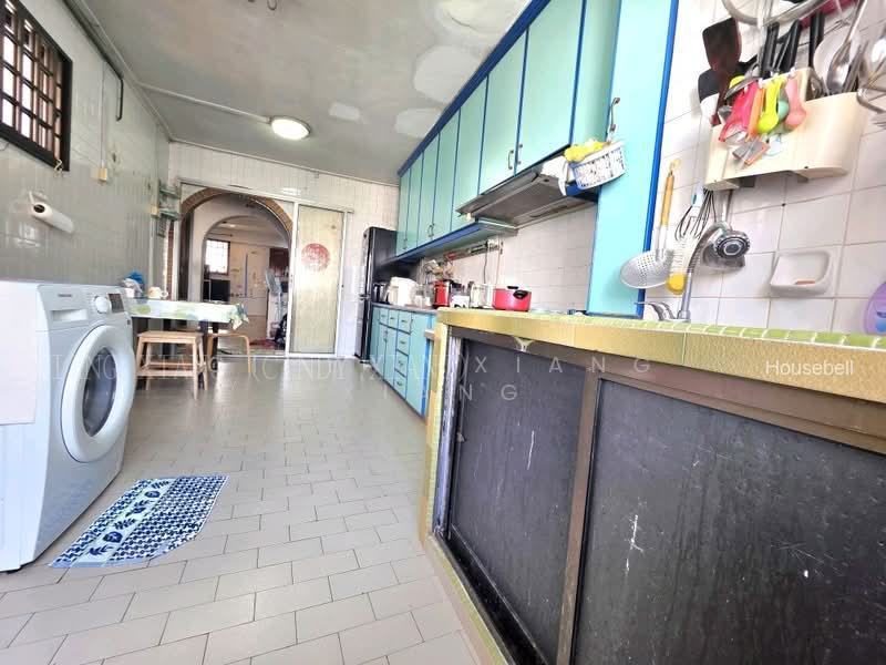328 Jurong East Street 31(2)