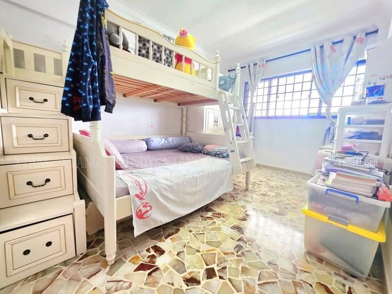 328 Jurong East Street 31(5)