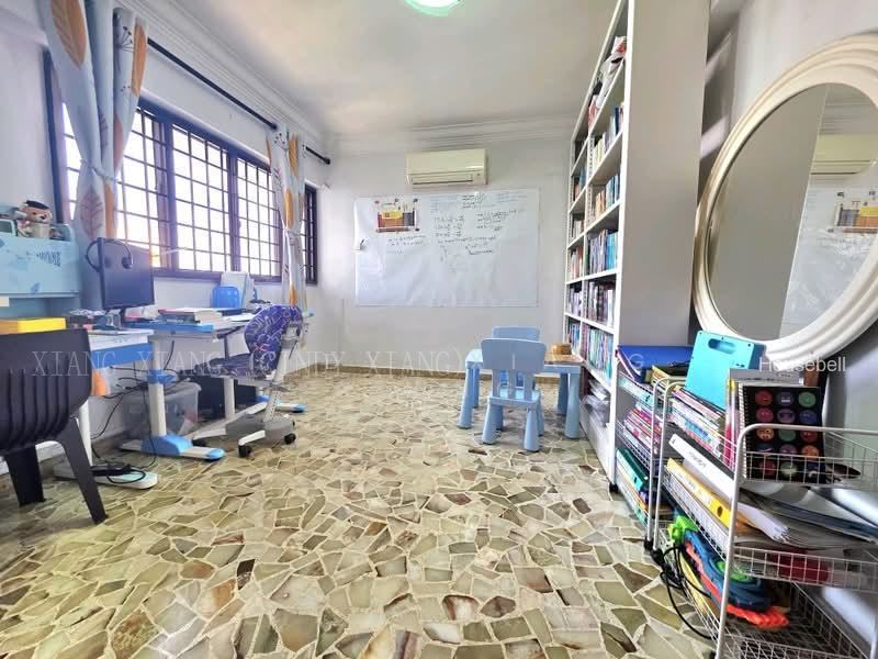 328 Jurong East Street 31(3)